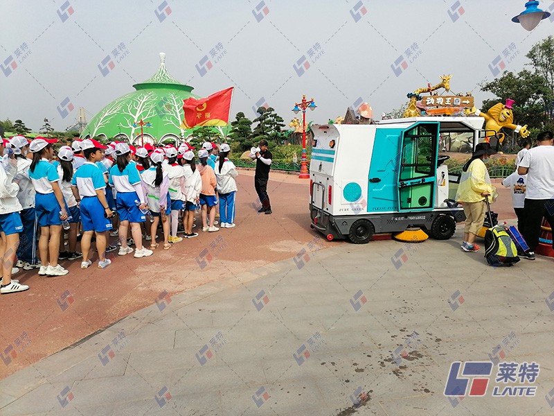 动物园道路清扫车