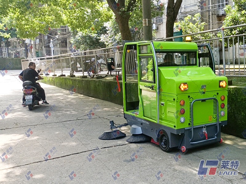 物业用电动清扫车